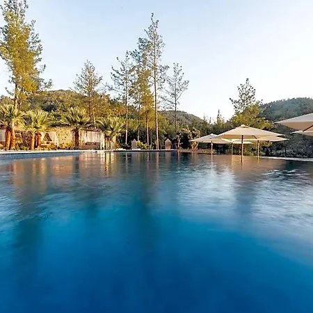 Izz Getaway - Adult Only فندق 3*
