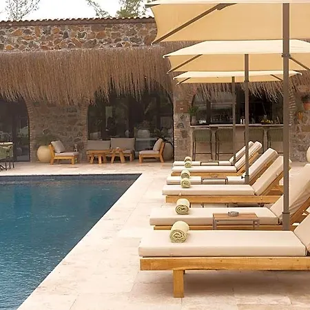 Izz Getaway - Adult Only فندق 3*