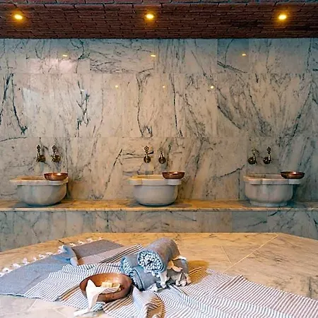 Izz Getaway - Adult Only 3* دالامان