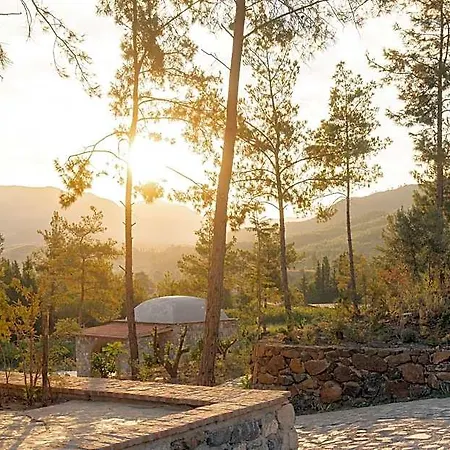 فندق Izz Getaway - Adult Only 3*